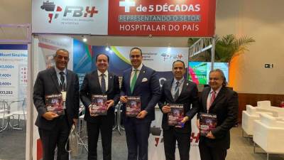 رئيس الرعاية الصحية يلتقي مع الرئيس التنفيذي للاتحاد الدولى للمستشفيات