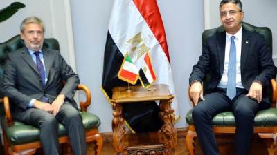 وزير التموين والتجارة الداخلية يستقبل سفير إيطاليا لبحث مجالات وسُبل التعاون المشتركة