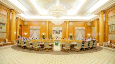 مجلس الوزراء السعودي يفوض وزير الخارجية بالتباحث والتوقيع على مشروع تشكيل مجلس التنسيق الأعلى مع مصر