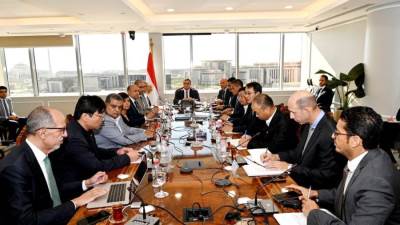 وزير الإسكان يتابع مع مسئولى شركة "CSCEC" الصينية المشروعات التى تنفذها الشركة بالعاصمة الإدارية والعلمين الجديدة