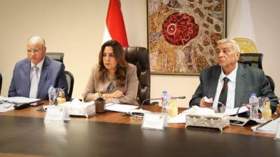 وزيرة التنمية المحلية تترأس لجنة اختيار المتقدمين علي بعض الوظائف القيادية الشاغرة بديوان عام الوزارة