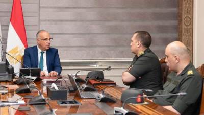  الدكتور سويلم يلتقى مدير عام جهاز مشروعات أراضى القوات المسلحة