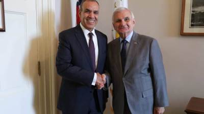  وزير الخارجية يواصل عقد لقاءات مع أعضاء الكونجرس