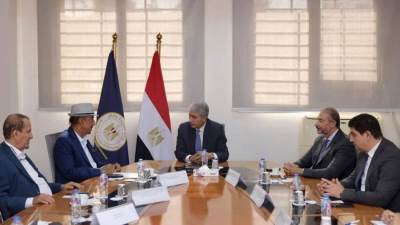 وزير السياحة يلتقي مع رئيس مجلس إدارة مجموعة عبد المحسن الحكير القابضة