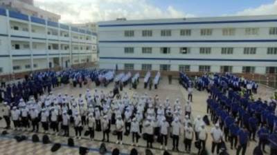 انضباط تام.. مدارس التكنولوجيا التطبيقية تستقبل طلابها بالعام الجديد