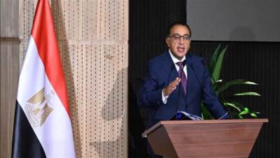 مدبولى يعقد اجتماعا لبحث آلية تعديل حدود الكربون بهدف تعزيز تنافسية الصادرات