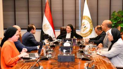 وزيرة البيئة تلتقي أمين لجنة البيئة بحزب مستقبل وطن وتبحث معه سبل التعاون فى عدد من الملفات البيئية