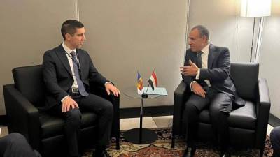 وزير الخارجية والهجرة يلتقي مع نظيره المولدوفي في نيويورك