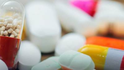 ضبط مصنع غير مرخص ينتج بعض المستحضرات الصيدلية بالعاشر من رمضان