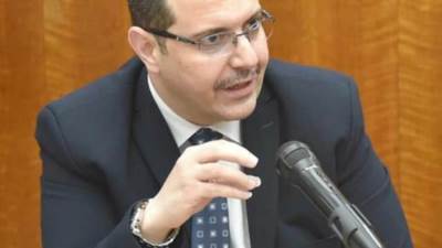 عباس: نسعى للتحول الرقمى لضبط وحوكمة الإجراءات.. وسرعة إنهاء الدورات المستندية