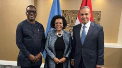 وزير الخارجية: الرئيس السيسي يولى أهمية لمشروعات البنية التحتية وربط الطرق