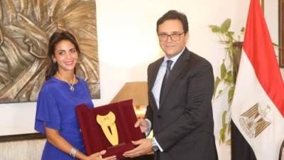 وزير الثقافة يُكرم السوبرانو المصرية العالمية "فاطمة سعيد" ويحتفي بفوزها ب"جائزة الثقافة الأوروبية لعام 2024" 