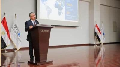 رئيس اقتصادية قناة السويس يستقبل وفد جيترو اليابانية وممثلي كبريات شركات الهيدروجين الأخضر بالسخنة