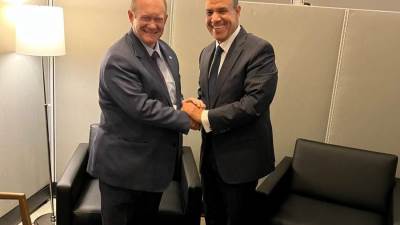 وزير الخارجية يلتقي مع رئيس اللجنة الفرعية لاعتمادات العمليات الخارجية بمجلس الشيوخ الأمريكي