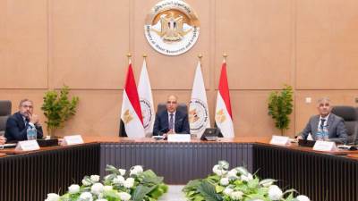 عقد إجتماع "اللجنة الدائمة العليا للسياسات بالوزارة" برئاسة "هانى سويلم " وعضوية الأعضاء من قيادات الوزاره