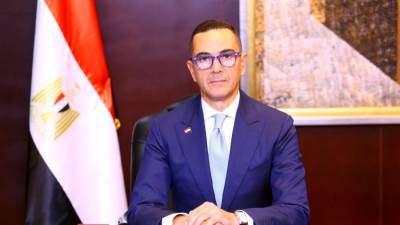 وزير الاستثمار يلتقي الرئيس التنفيذي لمجموعة دلة البركة القابضة لاستعراض مشروعات المجموعة بالسوق المصري 