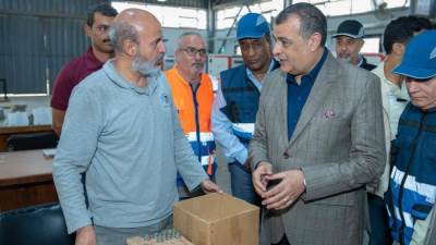 "وزير الإنتاج الحربي" يقوم بزيارة مفاجئة لشركتيّ "حلوان للأجهزة المعدنية" و"حلوان لمحركات الديزل"