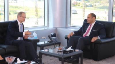 رئيس حماية المنافسة يستقبل السفير البريطاني لبحث التعاون في مجال مكافحة الممارسات الاحتكارية