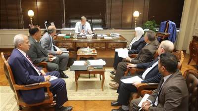 وزير الزراعة يؤكد على توفير التقاوي للمزارعين بأسعار مناسبة والتوسع في عمليات الإنتاج