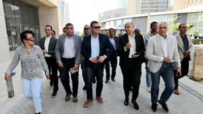 وزير الإسكان يتفقد موقف تنفيذ أعمال التشطيبات بأبراج منطقة الأعمال المركزية بالعاصمة الإدارية الجديدة 