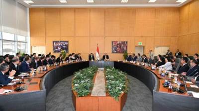 وزير الإسكان يبحث مع السفير الياباني ونائب هيئة التجارة الخارجية اليابانية نقل وتوطين التقنيات الحديثة