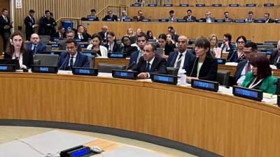 وزير الخارجية والهجرة يُشارك في الاجتماع الوزاري للجنة بناء السلام