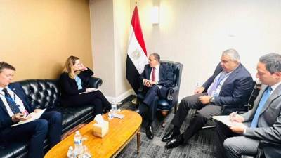 وزير الخارجية والهجرة وشئون المصريين بالخارج يلتقي بالمديرة العامة للمنظمة الدولية للهجرة