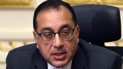 رئيس الوزراء يستعرض الموقف التنفيذي لمكونات مشروع التجلي الأعظم فوق أرض السلام