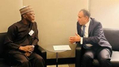 بدر عبد العاطى يبحث مع وزير خارجية النيجر تطورات الأوضاع فى غرب أفريقيا