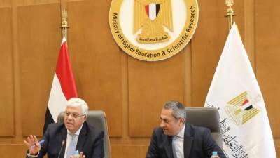 وزير التعليم العالي: تقديم 100 منحة دراسية لمتفوقي الثانوية العامة من أبناء الصعيد