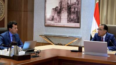 رئيس الوزراء يلتقي وزير الشباب والرياضة لمتابعة عدد من ملفات العمل