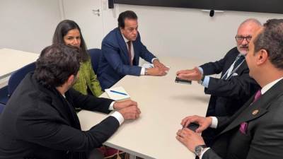  وزير الصحة يلتقي رئيس معهد جوستاف روسي الفرنسي لعلاج الأورام