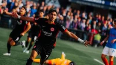 عمر مرموش ينافس على هدف الشهر في الدوري الألماني