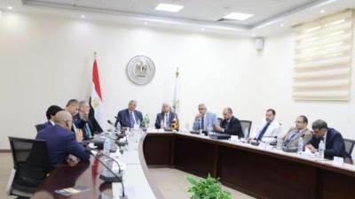 لقاء مصرى سويدى لبحث تنمية مهارات شباب الأطباء بالمستشفيات الجامعية