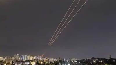 الجيش الإسرائـ ـيلي يقر بأن الصواريخ الإيرانية أصابت بعض قواعده الجوية