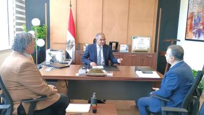 نائب وزير الإسكان يتابع موقف تقديم خدمات مياه الشرب والصرف الصحي بمحافظة دمياط