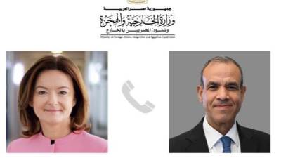 وزير الخارجية يتلقى اتصالاً هاتفياً من نظيرته السلوفينية