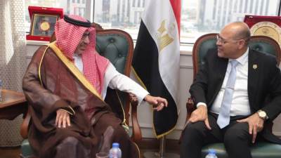 وزير العمل يستقبل السفير السعودي بالقاهرة والوفد المُرافق له..والتأكيد على عمق العلاقات التاريخية بين البلدين