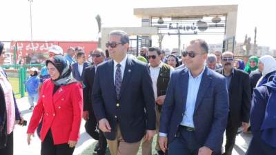 محافظ دمياط يوجه بضرورة توحيد الجهود لتقديم سُبل الدعم لكبار السن والأسر الأولى بالرعاية