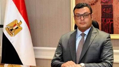 وزير الإسكان يتابع أعمال تطوير ورفع كفاءة الطرق والمحاور بعدة مدن جديدة