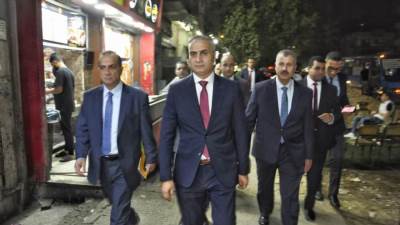 رئيس جهاز حماية المستهلك يقوم بحملة رقابية ليلية مفاجئة بمنطقة شبرا بمحافظة القاهرة