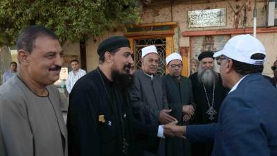 في ختام جولته بمحافظة الأقصر.. رئيس الوزراء يتفقد معبد "إسنا"