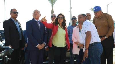 وزيرة التنمية المحلية ومحافظ القاهرة يتفقدان أعمال إنشاء ساحتي انتظار جديدتين للسيارات لخدمة ضيوف المنتدي الحضري العالمي