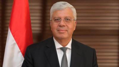 وزير التعليم العالي يتابع حادث تصادم قطارين بالمنيا ويوجه برفع درجة الاستعداد القصوى بمستشفيات جامعة المنيا