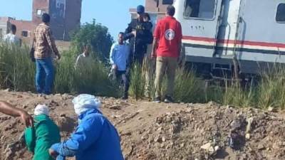 الهلال الأحمر المصري يقدم خدمات الدعم النفسي والمساعدات العاجلة لمصابي حادث تصادم قطاري المنيا