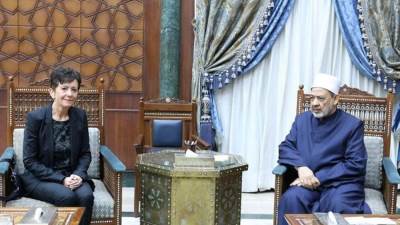 شيخ الأزهر: الفوضى العالمية أعطَت الحقَّ لمن يملك المال والسلاح والإعلام فعلَ ما يريد