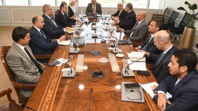 وزير الإسكان يتابع سير العمل بمشروعى "منطقة الأعمال المركزية" بالعاصمة الإدارية.. و"أبراج الداون تاون" بالعلمين الجديدة