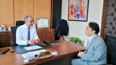 نائب وزير الإسكان يبحث مع شركة عالمية توطين صناعة المهمات الكهروميكانيكية