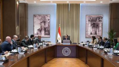 رئيس الوزراء يلتقي وفد شركة فورتيسكيو العالمية