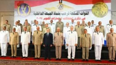 وزير الداخلية وقيادات الشرطة يهنئون الجيش بمناسبة ذكرى انتصارات أكتوبر
